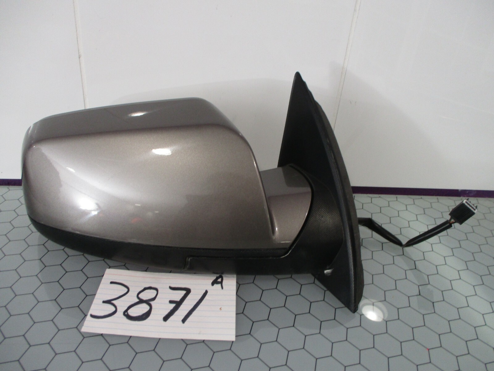 10 11 Chevy Equinox Passenger side Mirror Used Power #3871-A 