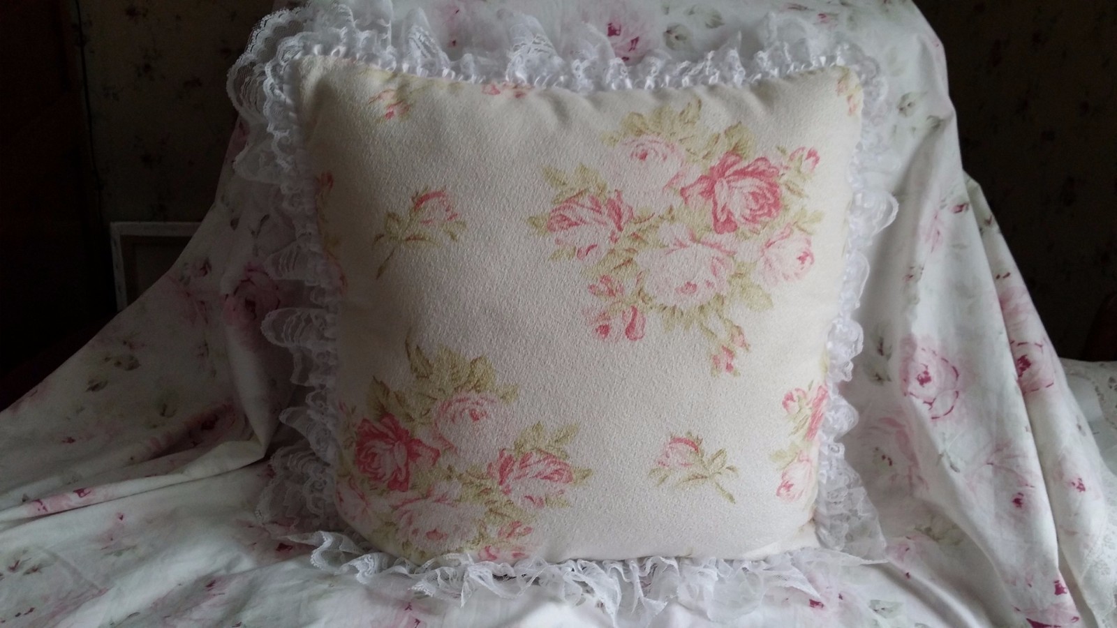 Grand coussin fleuri double face de salon oreiller de lit motif fleuri