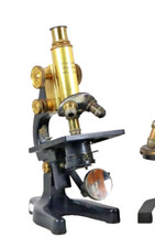 Instrument scientifique - Microscope "Ernst Leitz Wetzlar" N° 2 - 19 th