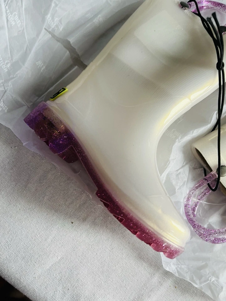 Botas de lluvia Western Chief para bebé niña perladas brillantes iluminadas talla 6 C Foto 3 de 4