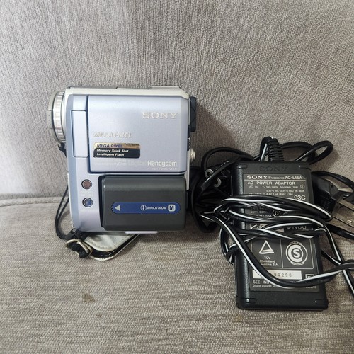 Sony Handycam DCR-PC105 MiniDV – Rivivi I Tuoi Vecchi Ricordi!