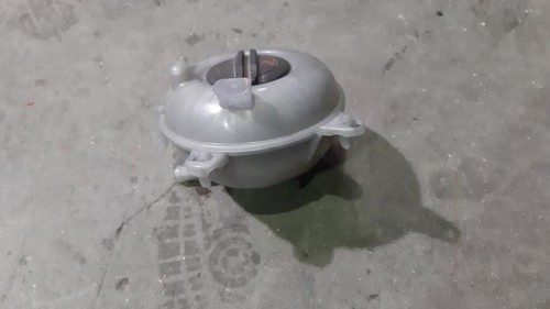 Audi A3 Limousine 8VS8VM Ausgleichsbehälter 5Q0121407A