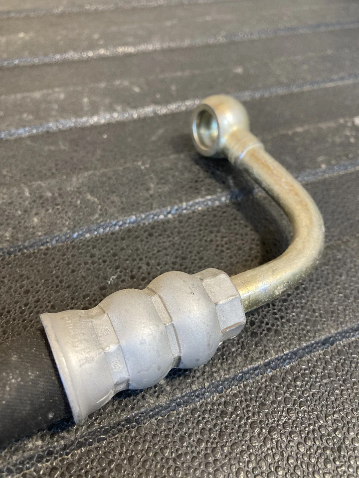 Manguera de presión de dirección asistida Cohline - 32-41-1-124-713 - para BMW 733i y 735i Foto 3 de 4