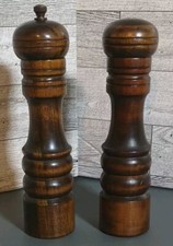 Vintage Wood Salt Shaker  Pepper Mill Grinder Made In Japan 7 Inches Tall MCM