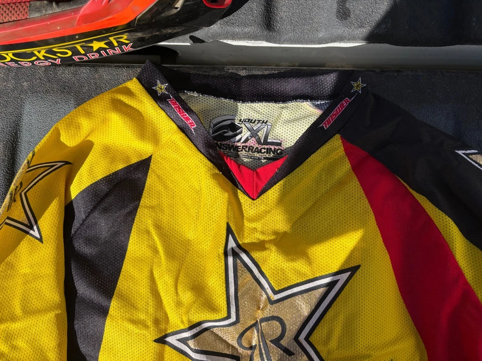 Camiseta y pantalones de motocross Answer Racing Rockstar Energy para jóvenes Foto 2 de 3