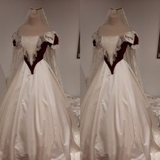 Medieval Wedding Dresses Victoria Short Sleeves Lace A Line 1950s Bridal Gowns