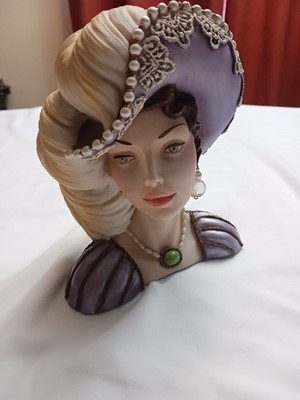 Cameo Girls Head Vase Judith Lady in Lavender Vintage Vase