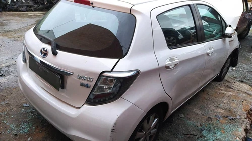 82662-52800 Caja Reles/Fusibles para TOYOTA YARIS (KSP1/NLP1/NSP1) 2014 265578 - Imagen 8 de 10