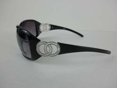 Black and Silver Sunglasses by Rampage-New with Tags Rampage Chic Black Sunglasses with Clover | Mercari main image 4