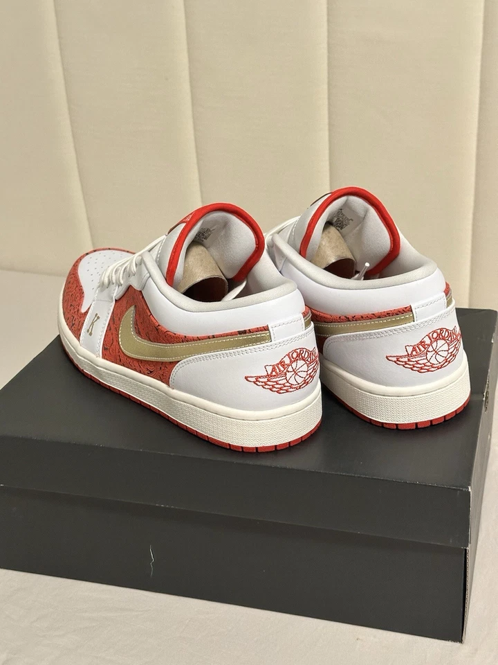 Espadas baixas tamanho 11 - Air Jordan 1 SE - Imagem 3 de 4