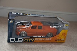 dodge ram diecast 1 18