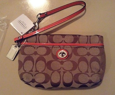 Coach Park signature Medium Wristlet NWT Signature C Logo W  display picture 1