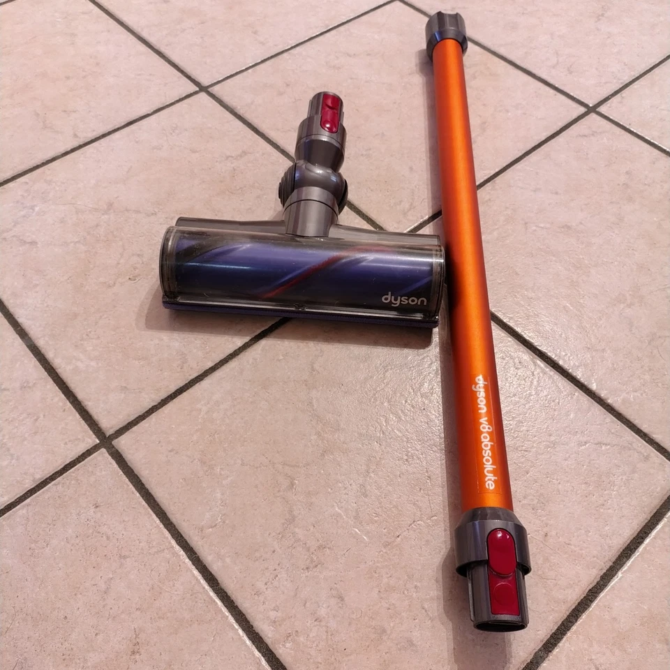 Dyson V8 Absolute, foto 2 di 5