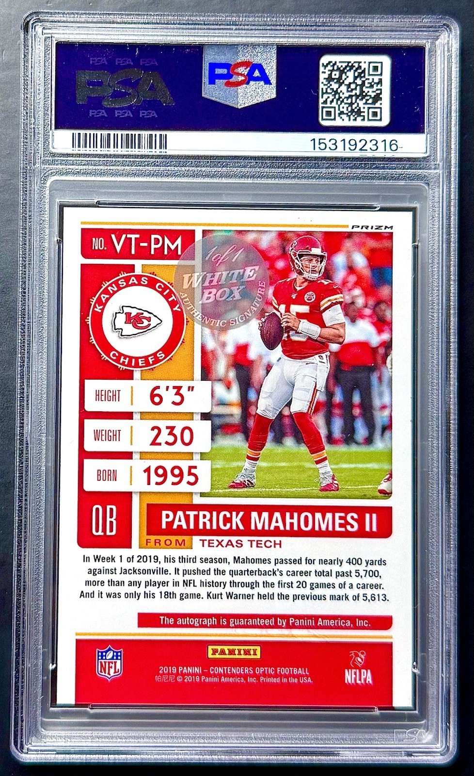 2019 Contenders Optic PATRICK MAHOMES #1/1 Gold Vinyl Prizm Auto White Box PSA 9 view 2