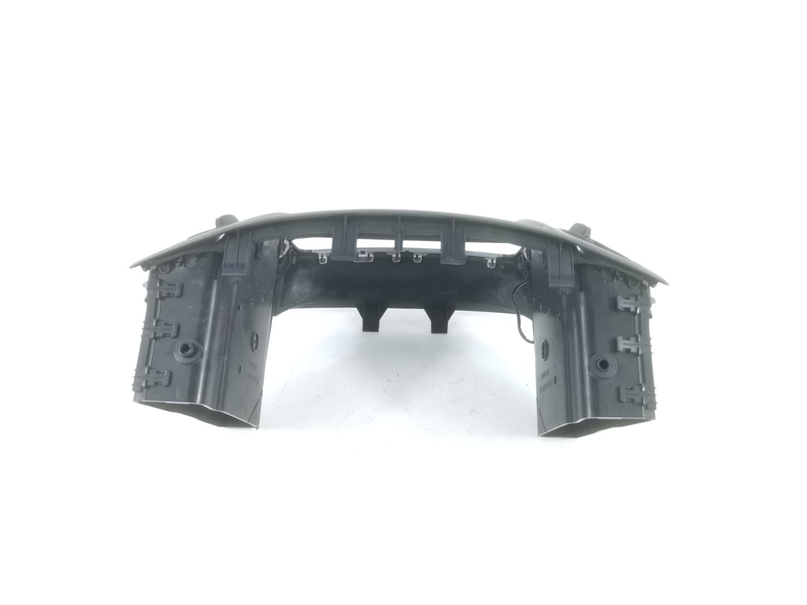 17-20 MASERATI Levante CENTER DASH SCREEN BEZEL AIR VENT 6700749220