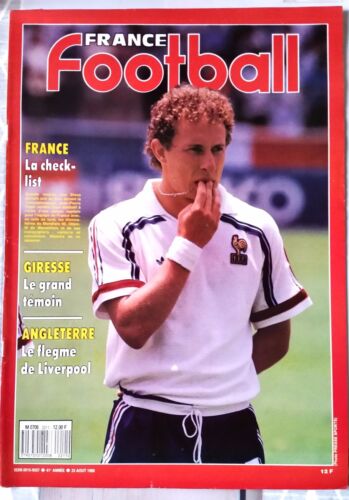 France Football du 23/08/1988; Giresse/ Papin/ Liverpool/ Cantona/ Mosca Pierre - Picture 1 of 2