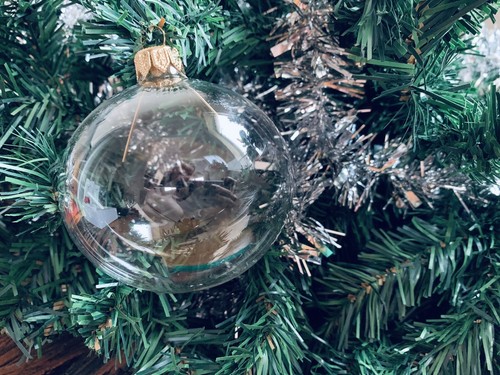 CLEAR CHRISTMAS GLASS BAUBLES 12psc x 80mm - Picture 3 of 5