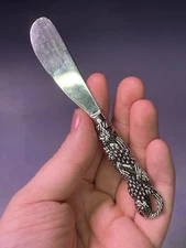 Arthur Court Spreading Knife Cheese Grape Vines Handle Charcuterie Utensil