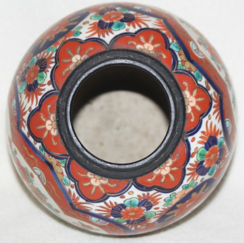 Tarro de porcelana de exportación chino estilo Imari (diseños budistas) de finales del siglo XIX - Imagen 5 de 12