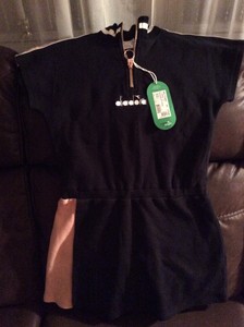 迪亚多纳网球裙蓝色 白色无袖聚酯纤维 氨纶 尺寸m 全新无标签 Ebay