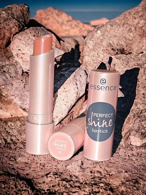 Essence Perfect Shine Lipstick Lippenstift 01 Perfect Moment  Nude Cremig