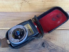 Gossen Luna-Pro Ambient Light Meter with Case  Lanyard EUC NEED NEW BATTERIES