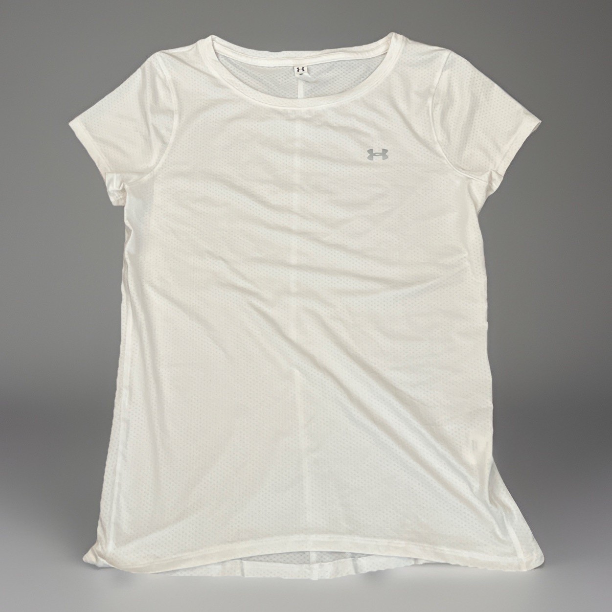 Under Armour T-shirt Women M Fitted HeatGear Short Sleeve White Athletic NWOT