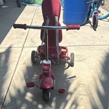 Radio Flyer Red Tricycle Ride-On w/ Push Handle, High Back Seat  Basket