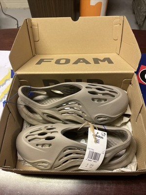 Size 3 (PS) - adidas Yeezy Foam RNNR Low Stone Sage