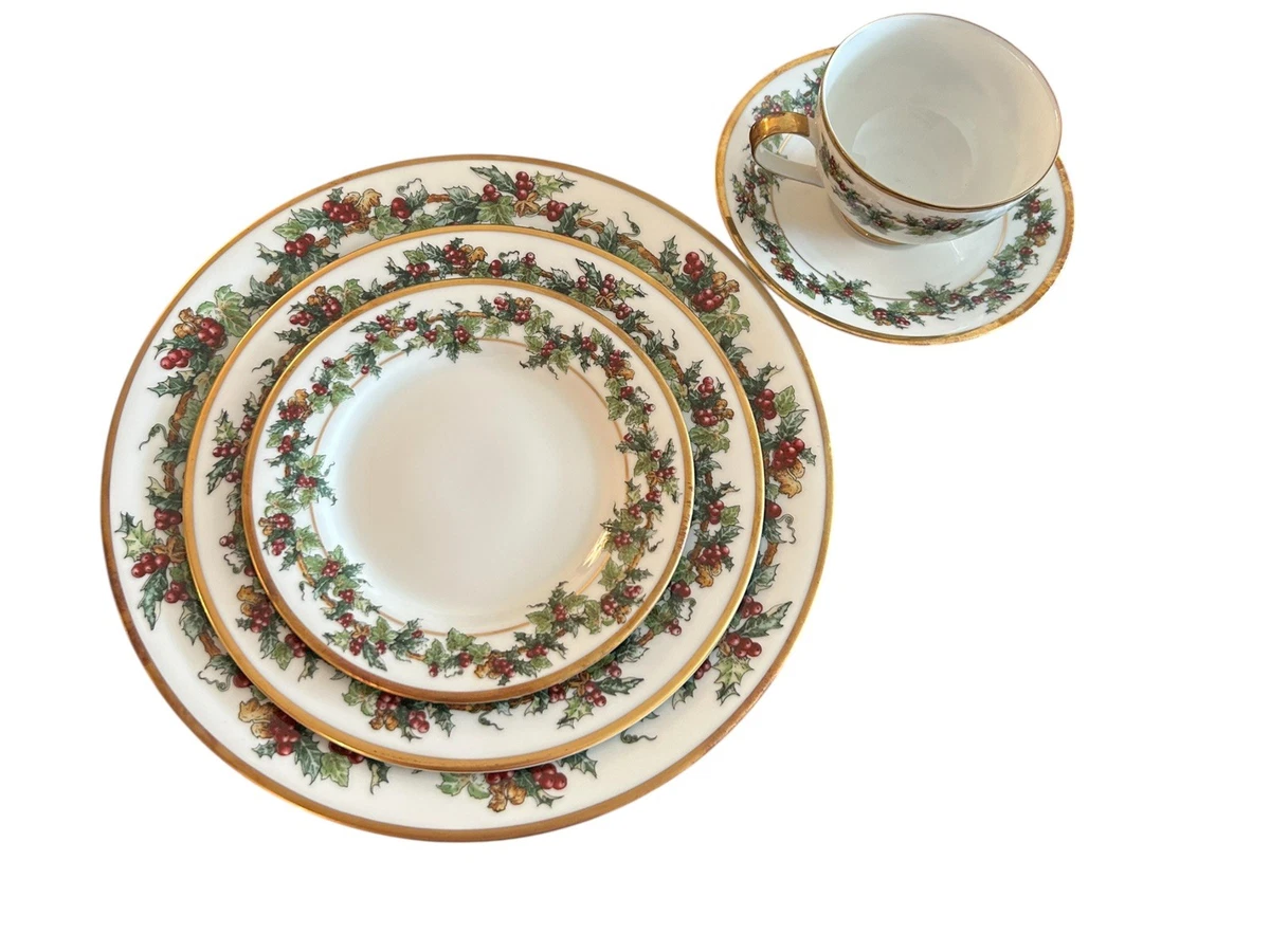 Royal Gallery Holly Ivy In other China & Dinnerware for sale | eBay