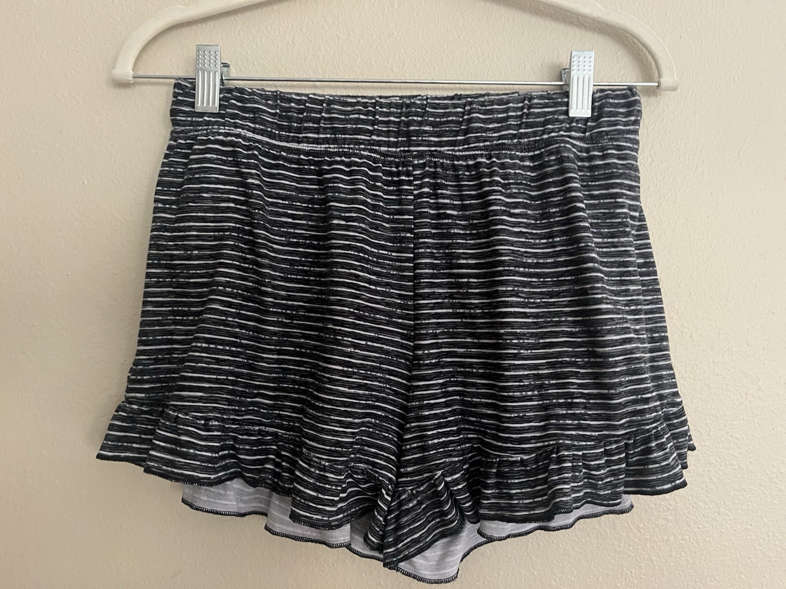 Black and white stripe PJ bottoms size small