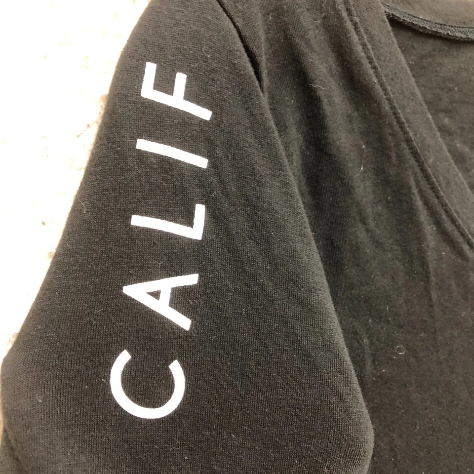 Camiseta Hollister Top Média Adulta Preta Califórnia 22 V Decote Bolso Feminina M - Imagem 4 de 4