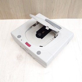 Sega Saturn Console boxed with 1 controller, 3 games & cables Japan White system