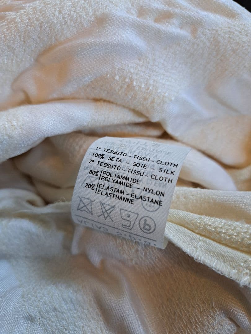 USED VINTAGE GIANNI VERSACE IVORY DRESS, SIZE 38 GOOD thumbnail 4