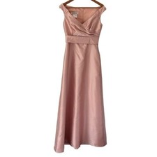 ALFRED Sung Pale Pink Toasted Sugar Off the Shoulder Satin Gown Size 4