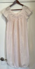 Vtg Barbizon Nightgown Medium White Lace Trim Floral Embroidery Tradwife