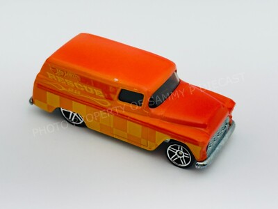 Hot Wheels 2014 Color Shifters 55 CHEVY PANEL VAN Red Rescue Very Nice !!!
