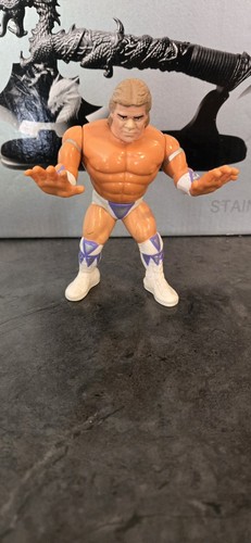 9022 Lex Luger WWF Hasbro Series 8 (1994) Wrestlin...