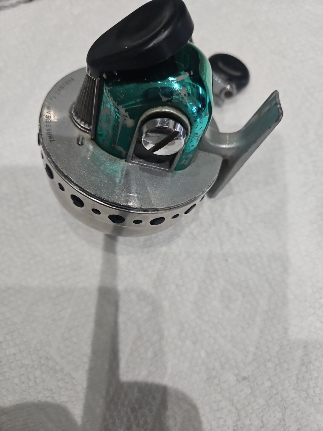 Hard-to-Find Vintage Johnson Century Spincasting Reel Fishing Tackle Collectible