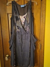 Women’s Gray Chiffon Floral V-Neck Sleeveless Knee-Length A-Line Dress M