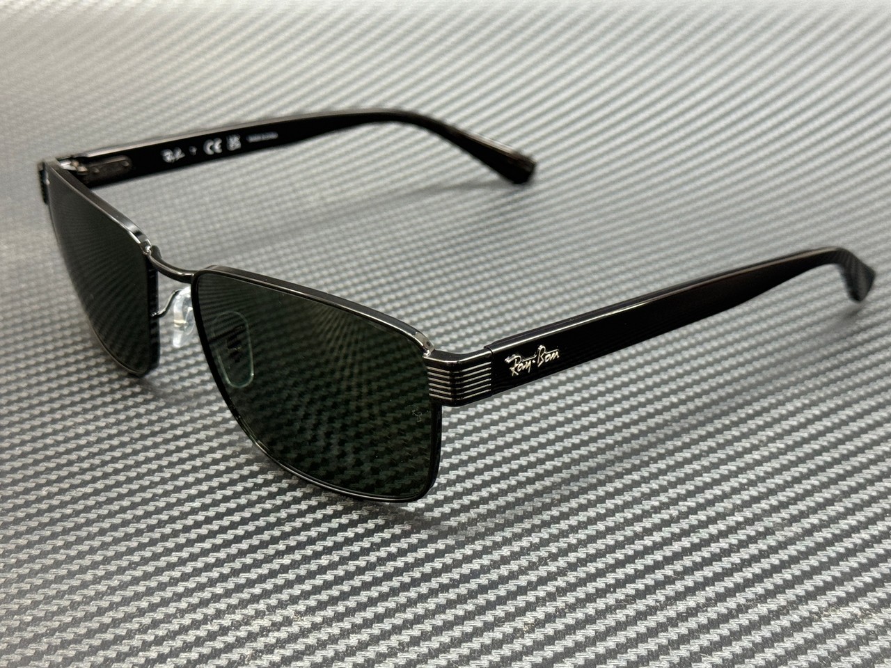 RAY BAN RB3750 002 31 Black Green Unisex 62 mm Sunglasses