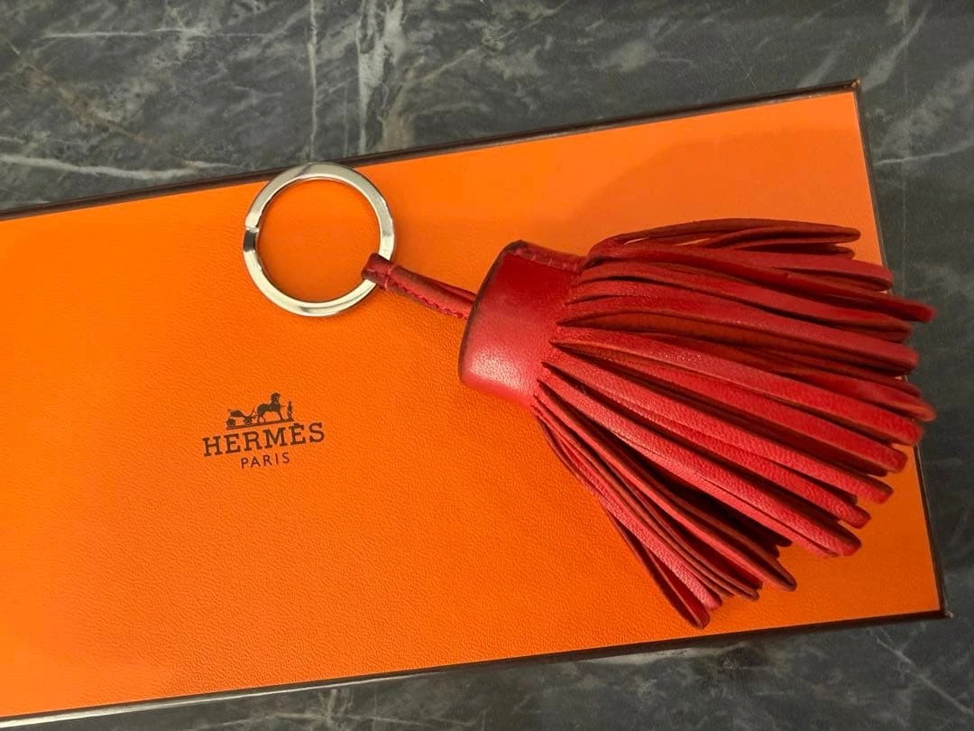 Porte-clés HERMÈS Tour Eiffel 2006 En Cuir Orange - Référence #755 - Occasion Très Bon état