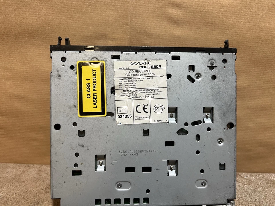 Autoradio Alpine CD Radio Usb Mp3 - Immagine 2 di 3