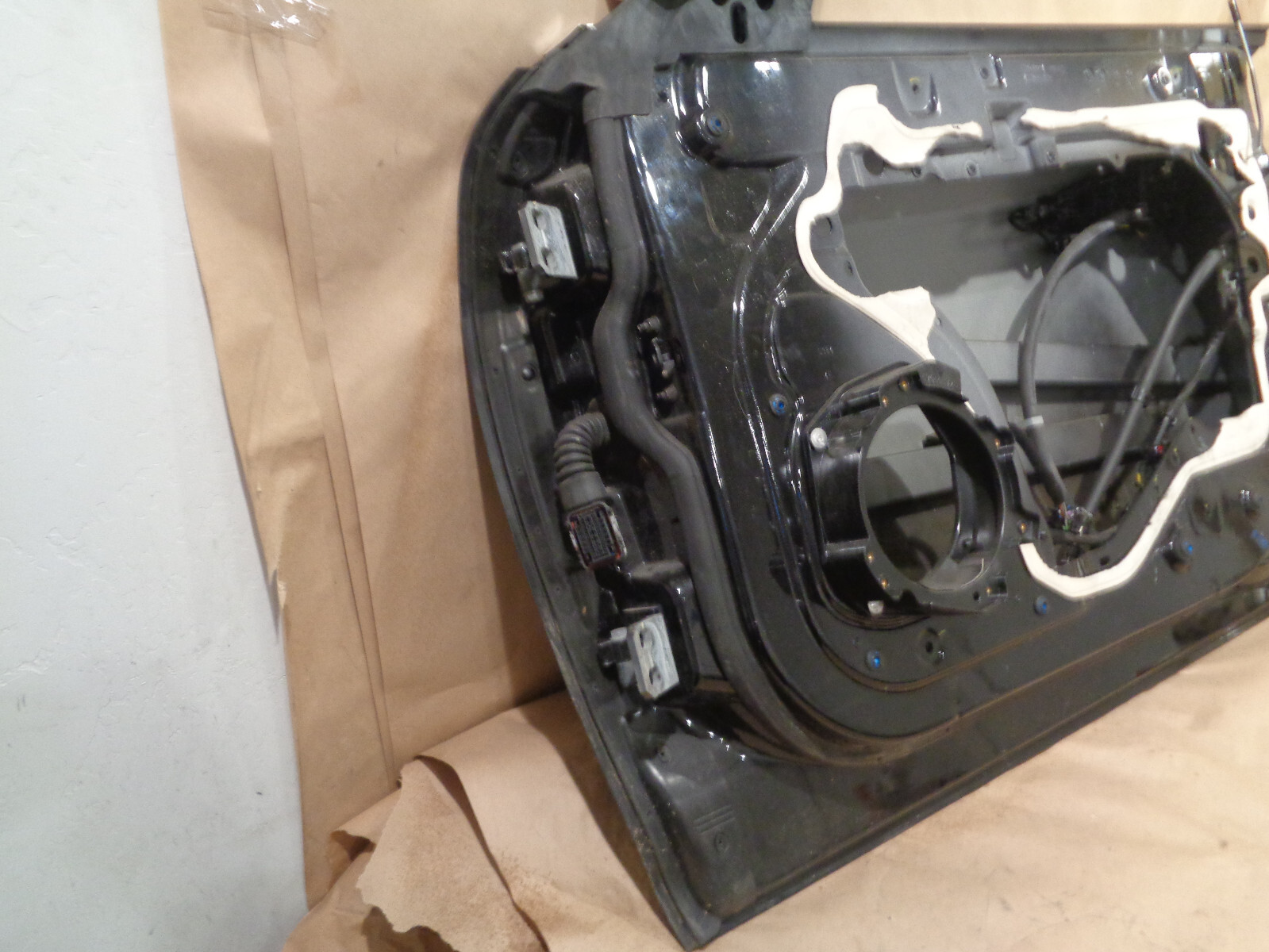 Maserati Quattroporte M156 2015 - RH Front Door - P/N 673000807