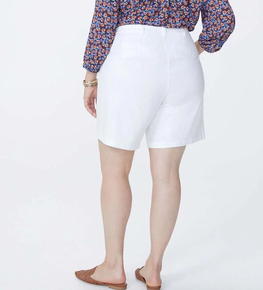 NWT NYDJ Stretch Twill Bermuda Shorts plus size size 18W White