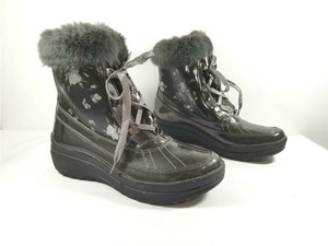 womens gray duck boots