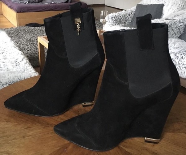 Women Cesare Paciotti Boots #M5L