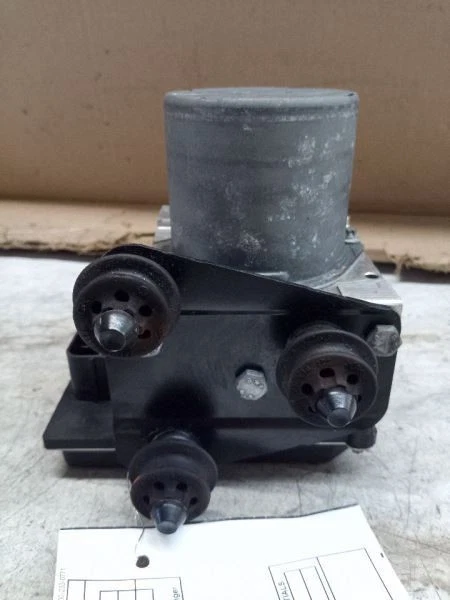 2014 AUDI A4 ANTI LOCK ABS PUMP - Изображение 3 из 4