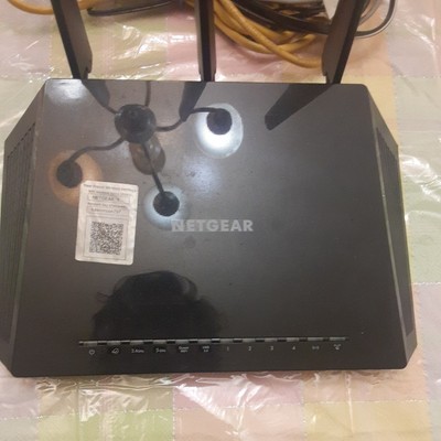  2018 Nighthawk AC2600 Smart WiFI Router Model R7450 (NO BOX) with all the wires