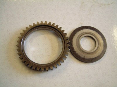 KAWASAKI GPZ1000RX  ZX1100 ZG1000 ZX900 ZL900 ZX10 - OIL PUMP GEAR - 16085-1108